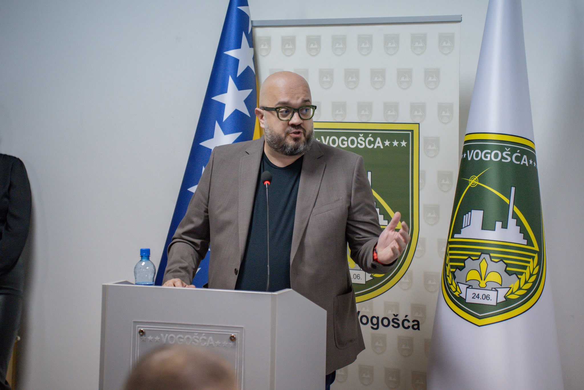 Šteta otkrio šta se dešavalo na gostovanju u Beogradu: Puno momaka povrijeđenih, razbijena stakla na autobusu!